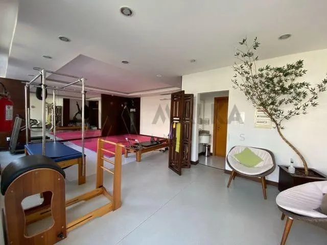 337 m² apartment with 3 en-suite bedrooms and 2 parking spots — photo 23