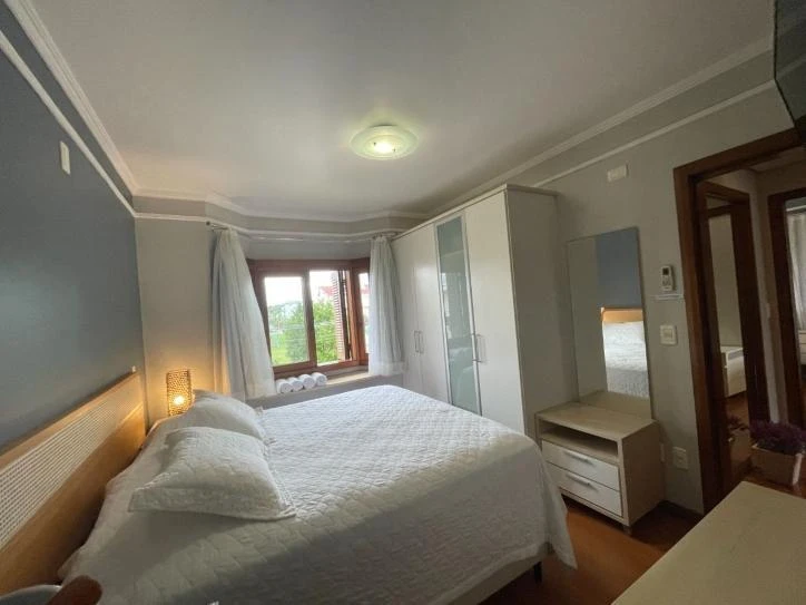 Ванна и 6 спален: дом 320 м² — photo 45