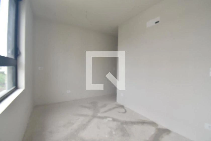 3-bedroom apartment in a building with a gym — photo 32