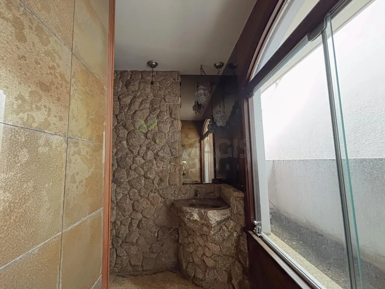 Casa com 604 m², 4 quartos e 6 vagas de garagem — photo 10