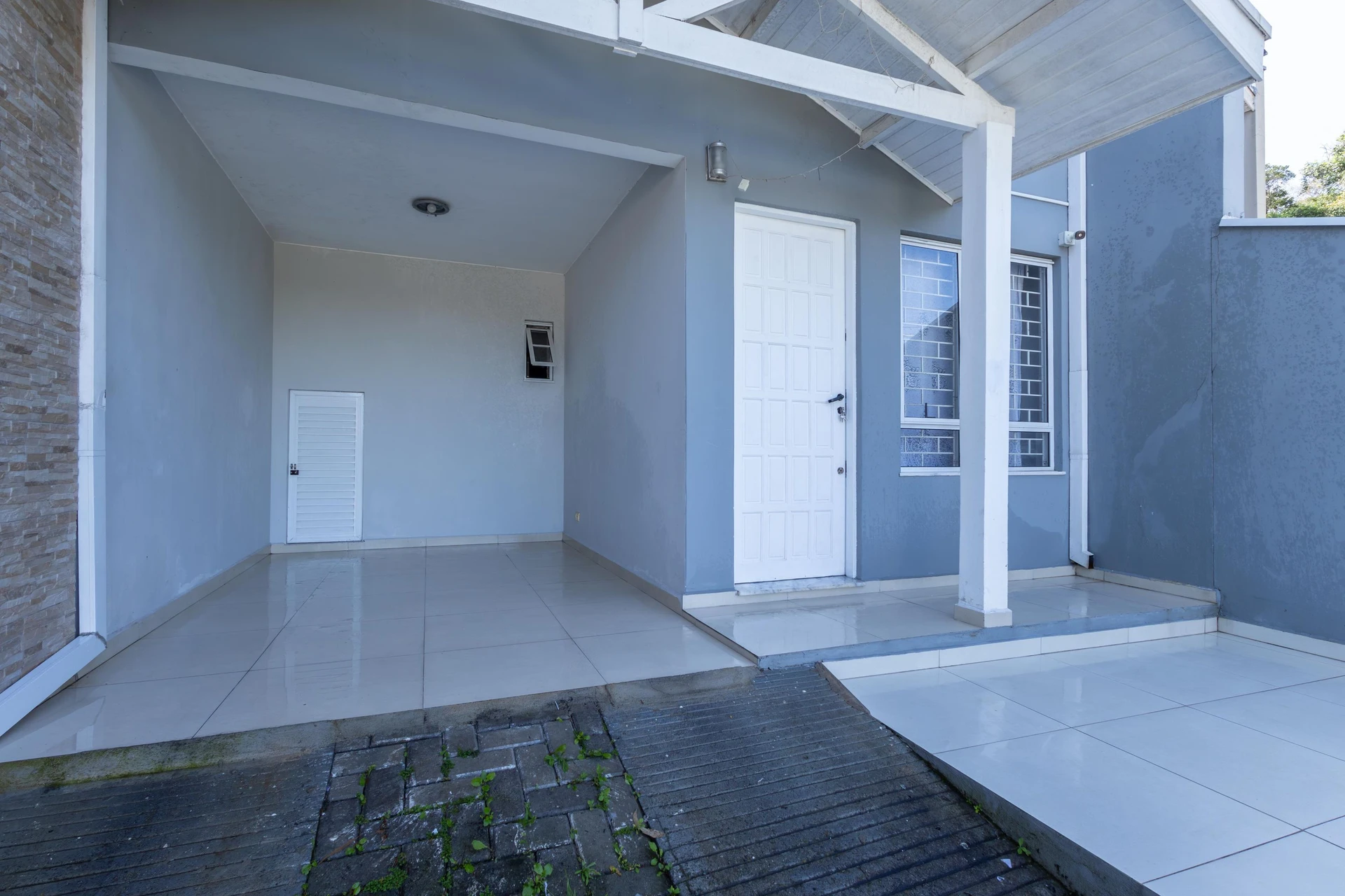 Garden in a 2-bedroom house, 96 m²
