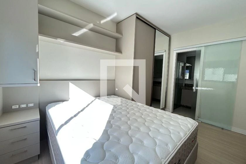 2-bedroom apartment in a building with a pool — photo 4