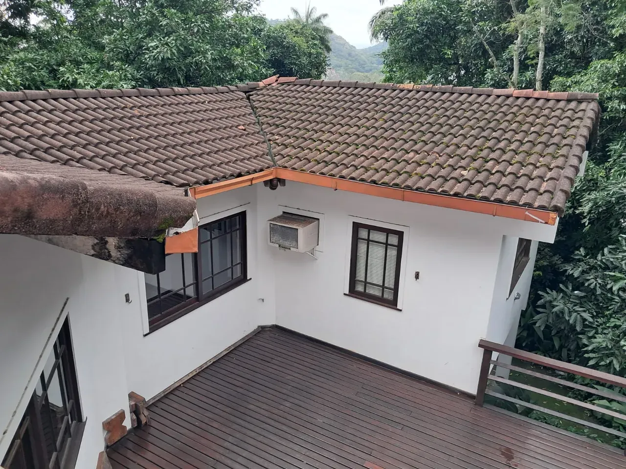 5-bedroom house with a mountain view in Rio de Janeiro — photo 23