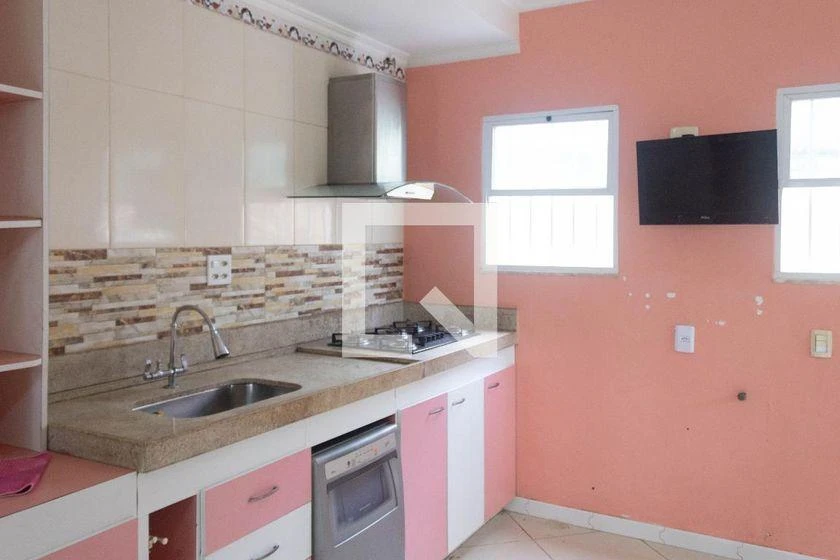 3-bedroom house, 1 with its own bathroom, 123 m²