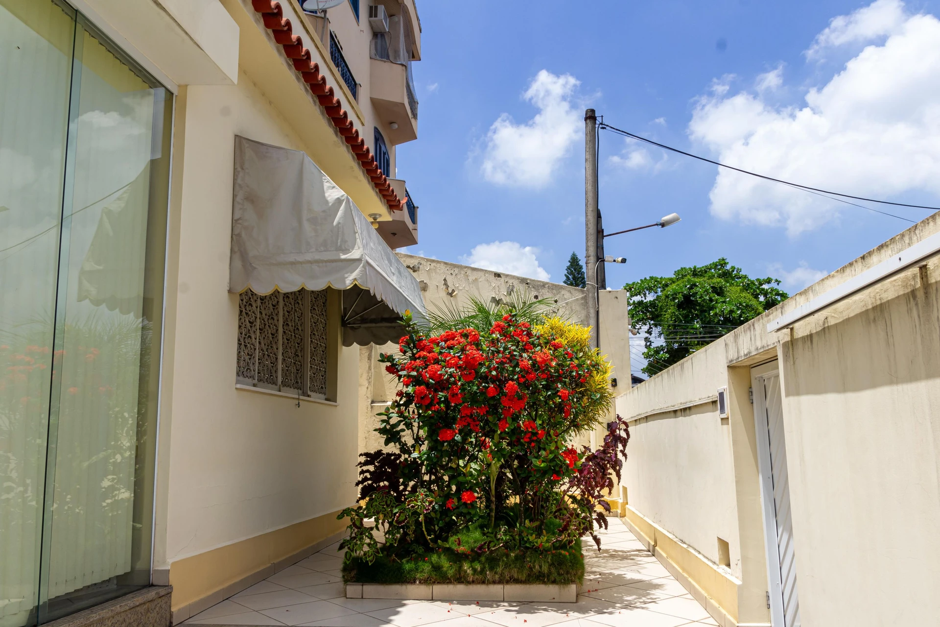 Casa com 3 quartos, 3 banheiros e jardim privativo — photo 43