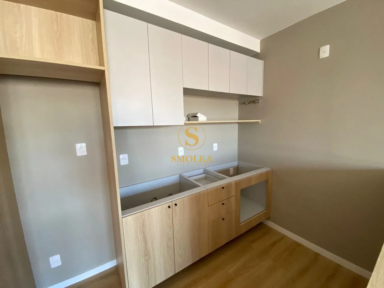 Apartamento de 54 m² con 1 suite y balcón de vidrio — photo 18