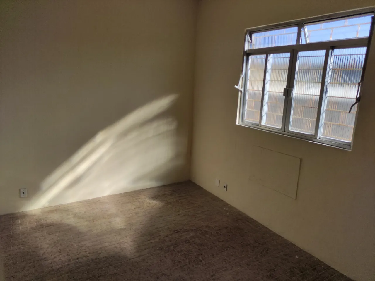 House with 1 bedroom and 1 bath with an electric shower — photo 7