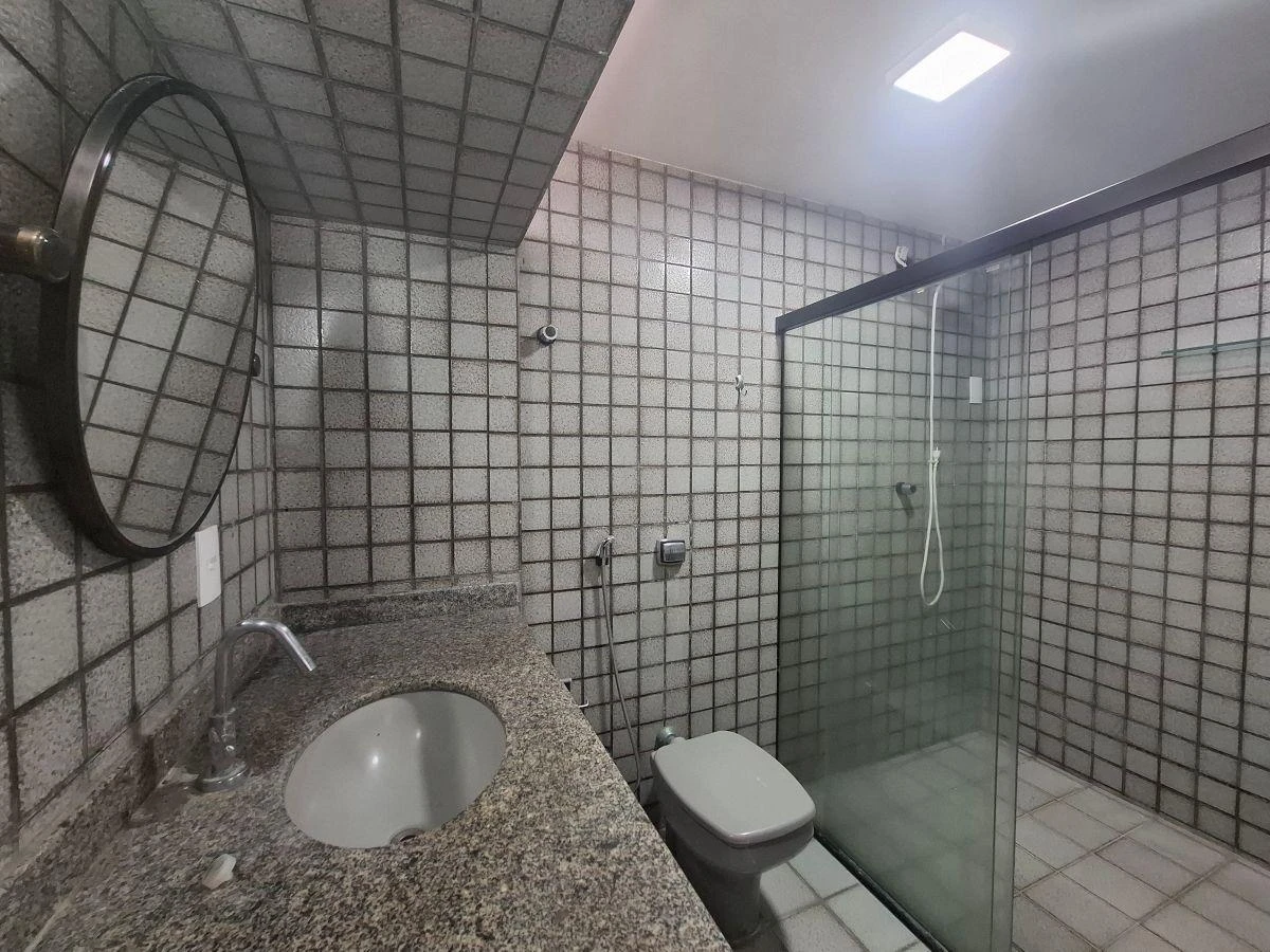 Квартира з 4 спальнями та гардеробною — photo 21