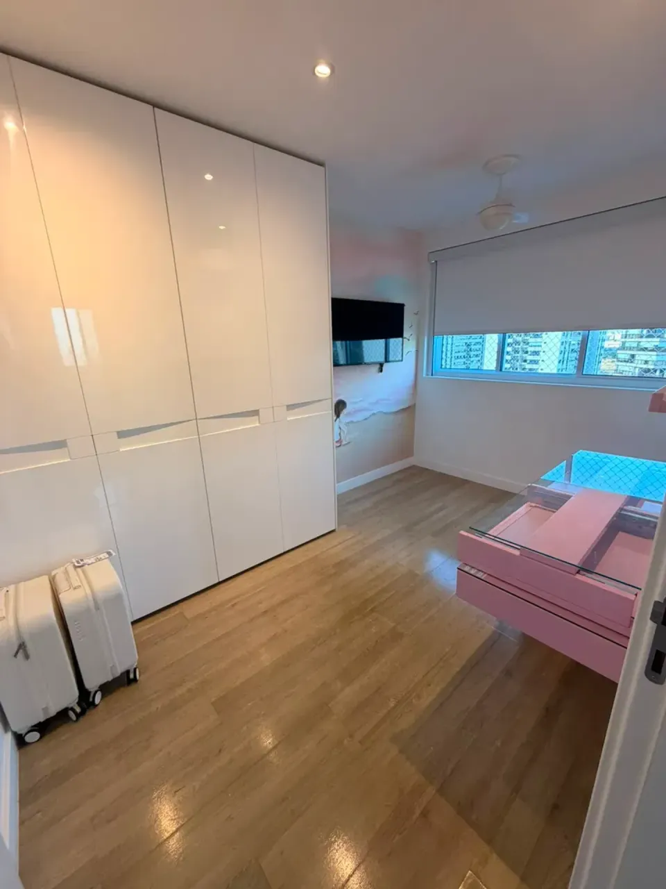 Furnished 115 m² apartment with 3 bedrooms and 3 baths — photo 11