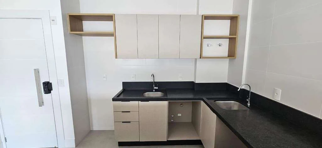 Квартира с 1 спальней, балконом и 1 местом — photo 2