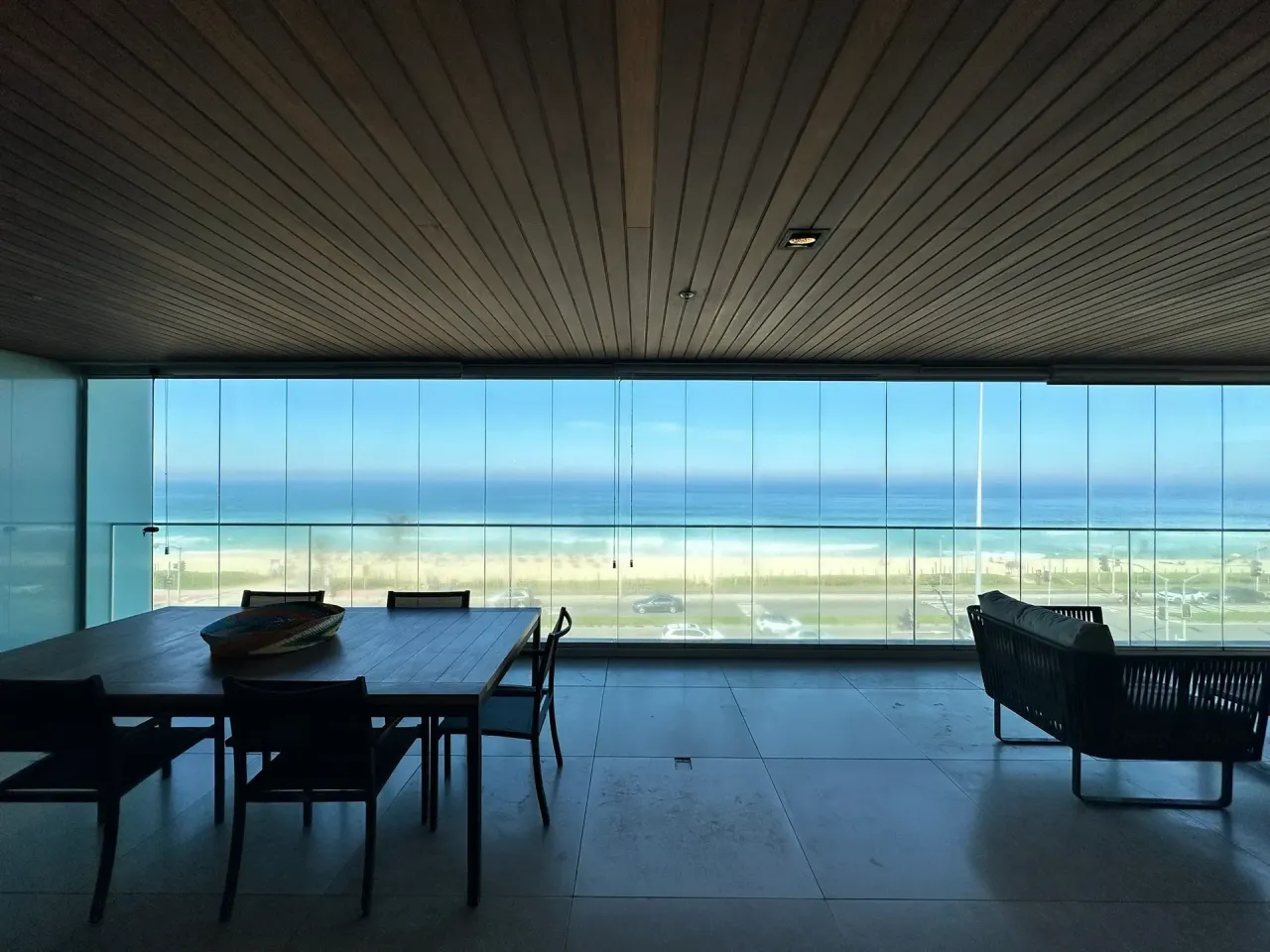 Furnished 1-bedroom apartment with 2 bathrooms and 2 parking — photo 7