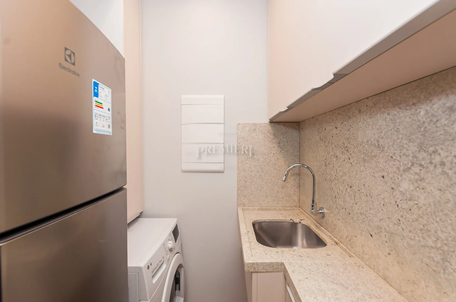 Furnished 85 m² apartment with 1-bedroom suite — photo 7