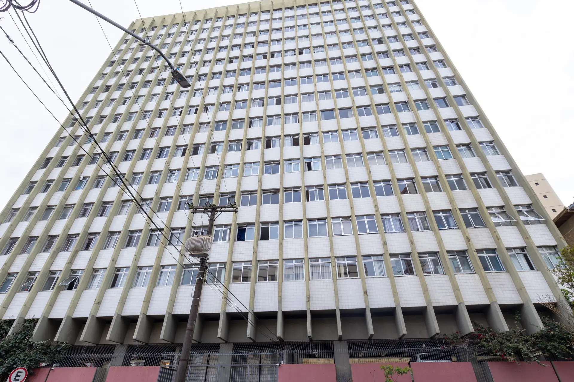 2-bedroom apartment with a washing machine in Curitiba — photo 3