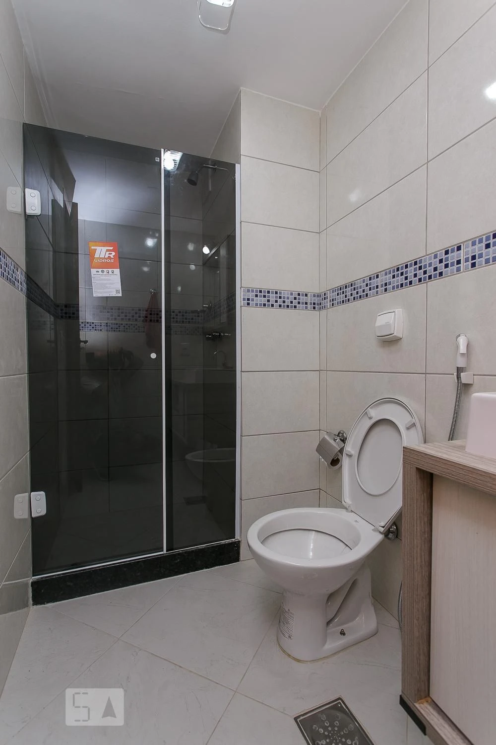 2-bedroom apartment in a building with a gym — photo 5