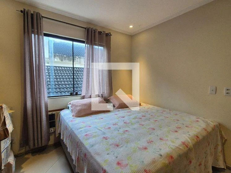 Furnished house, 400 m², with a glass-enclosed balcony — photo 13