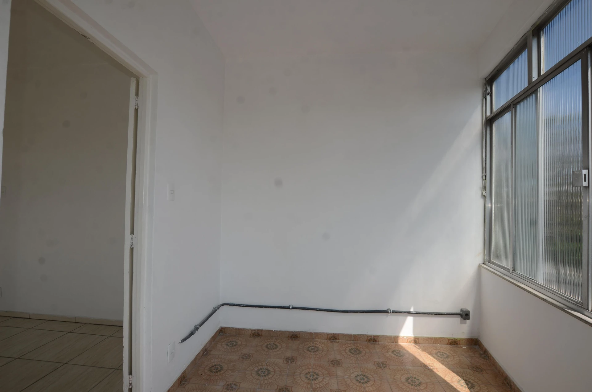 Unfurnished rental apartment with 2 bedrooms — photo 49