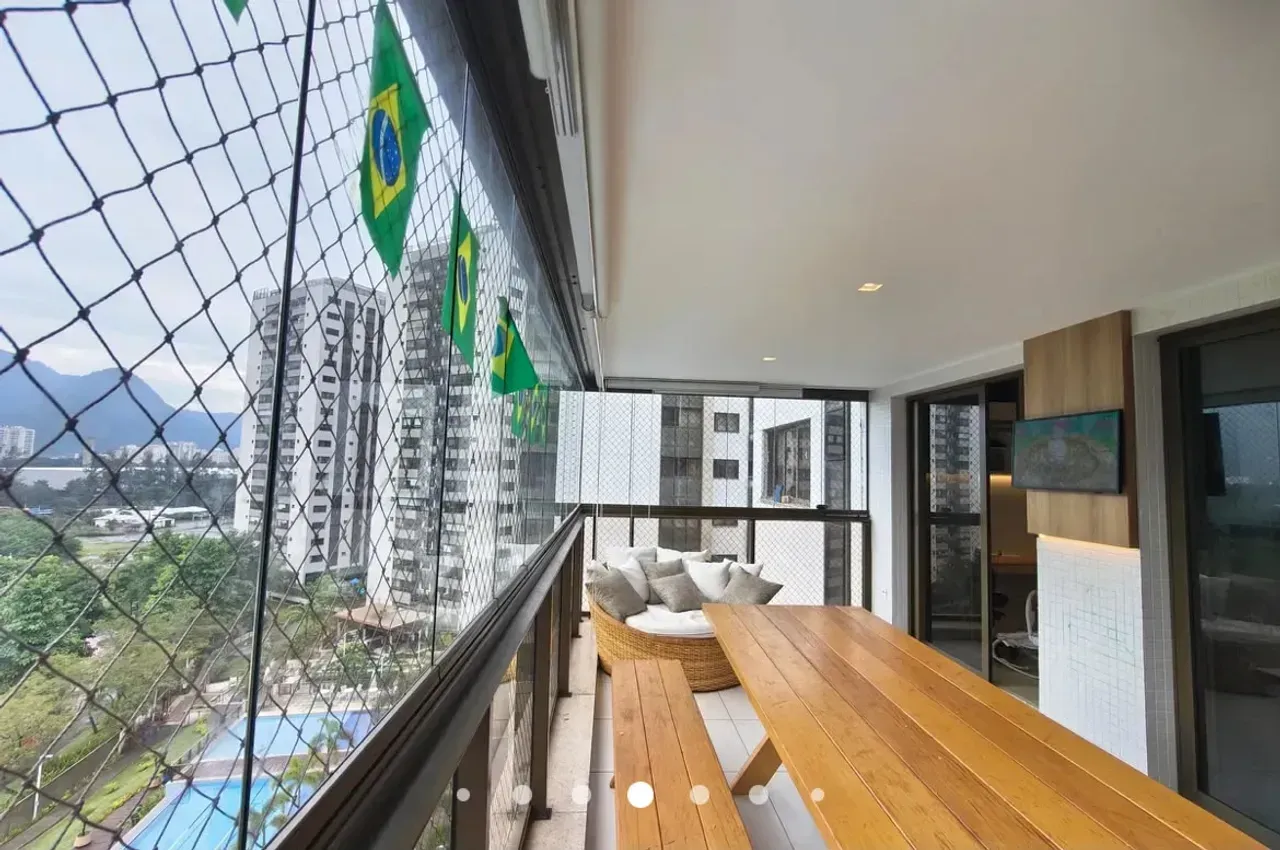 Furnished 3-bedroom apartment with 5 bathrooms — photo 16
