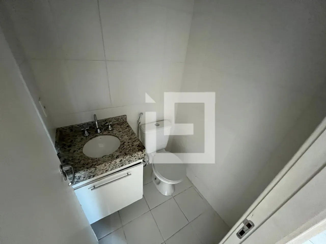 2-bedroom apartment in a building with a sauna — photo 9