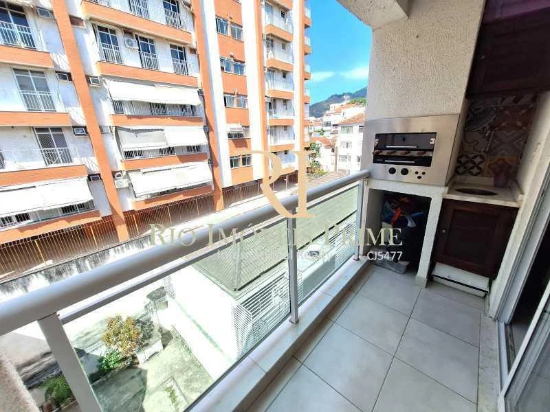 Furnished apartment with 2 bedrooms and balcony — photo 17