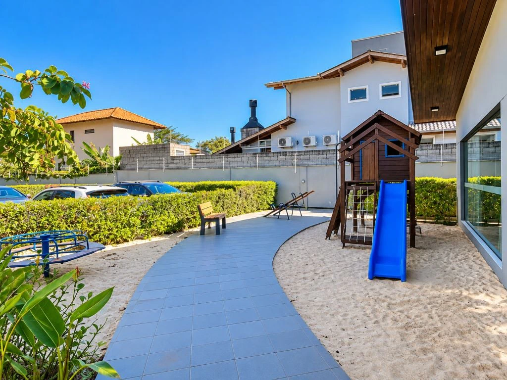Furnished 108 m² apartment with 3 bedrooms and an en-suite — photo 20