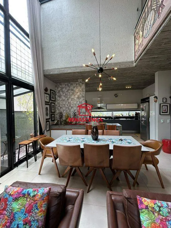Casa amueblada, 780 m², con balcón cerrado con vidrio — photo 7