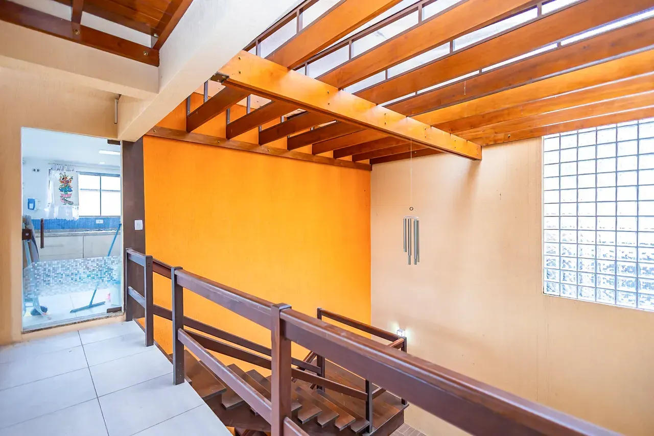 Furnished house with 5 bedrooms and 470 m² — photo 115