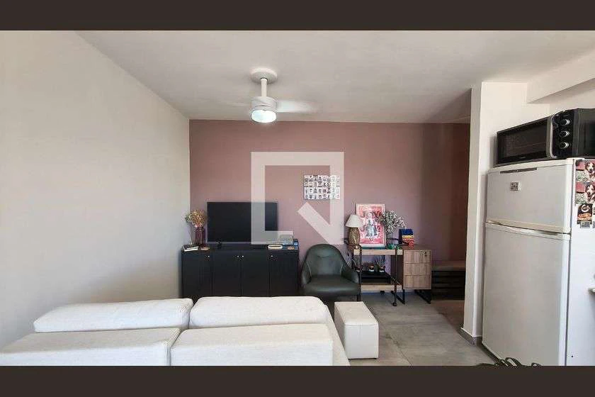 Furnished 2-bedroom apartment with balcony and desk corner — photo 9