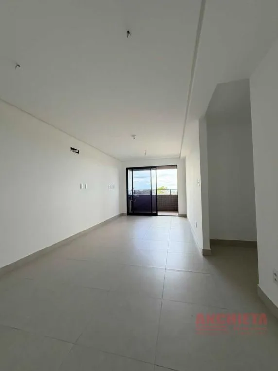 Невмебльована квартира 95 м² з 3 спальнями та 2 місцями — photo 14