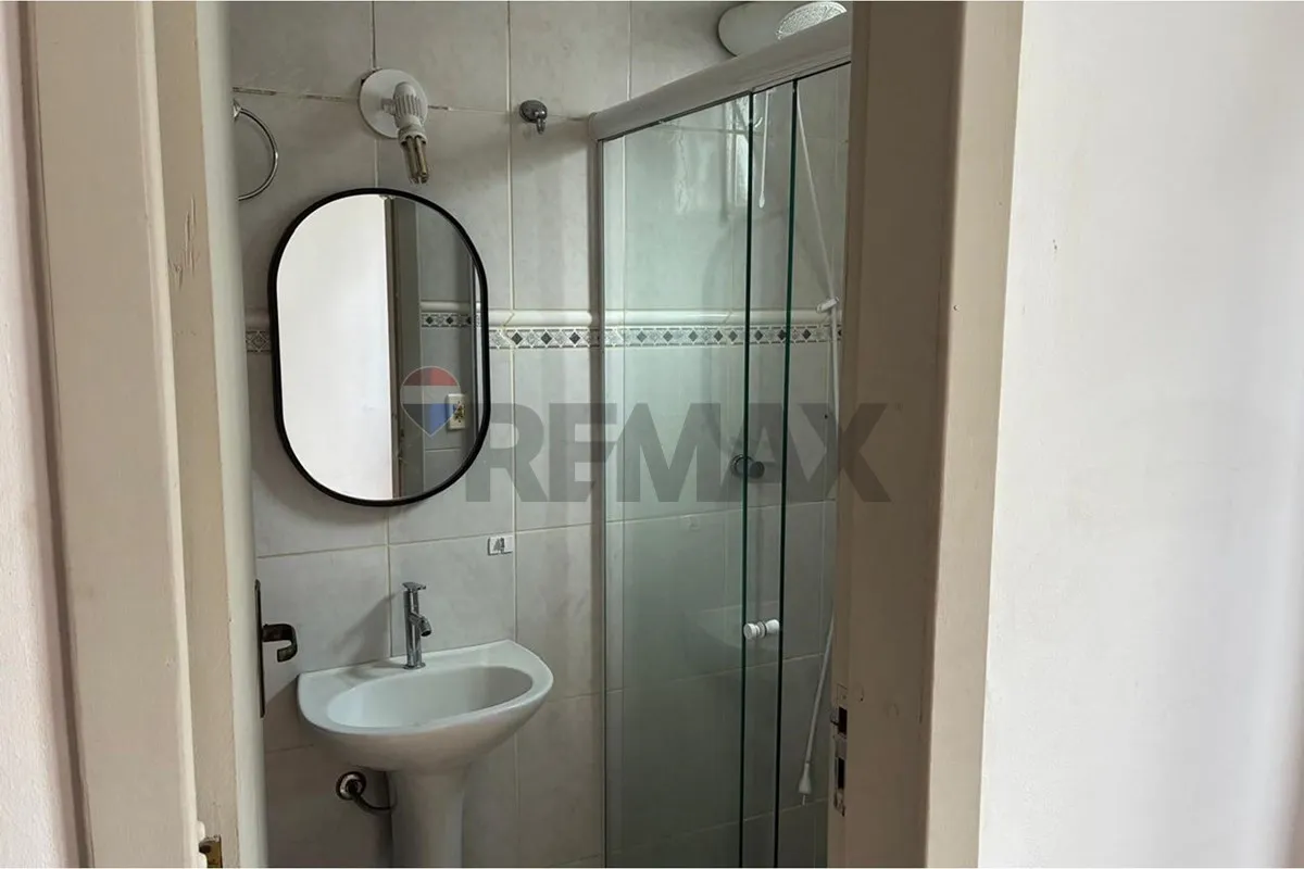 3-bedroom apartment, 1 with its own bathroom, 48 m² — photo 56
