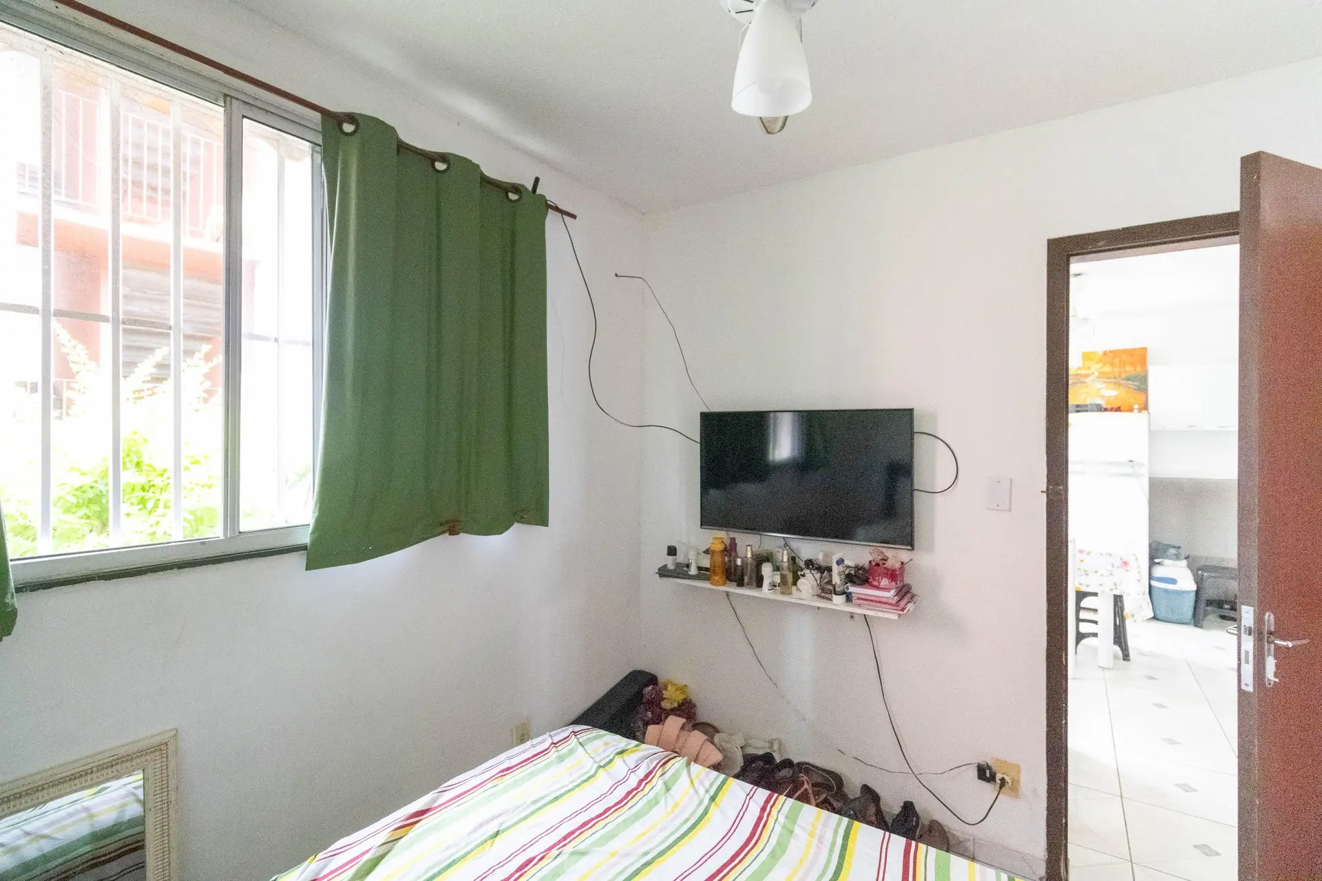 Furnished 2-bedroom house with private garden and pets — photo 3