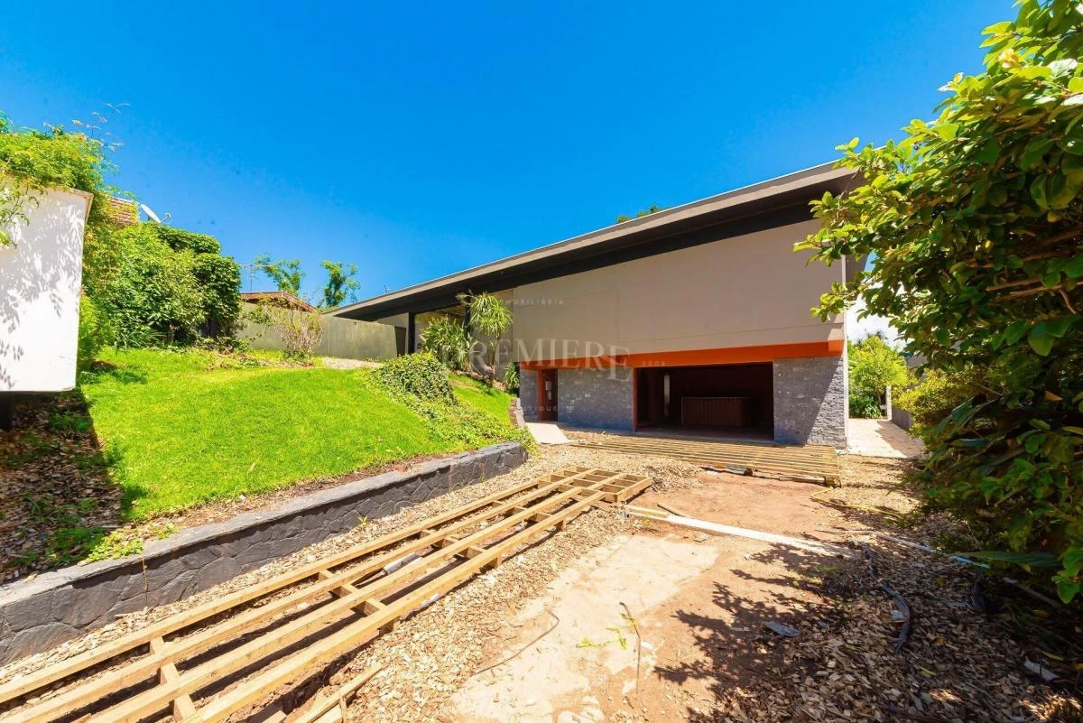 Casa de 220 m² com 5 banheiros e 6 vagas — photo 7