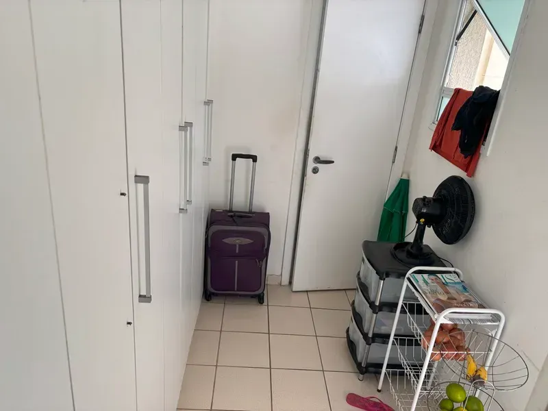 Apartamento sem mobília com cozinha americana a gás — photo 29
