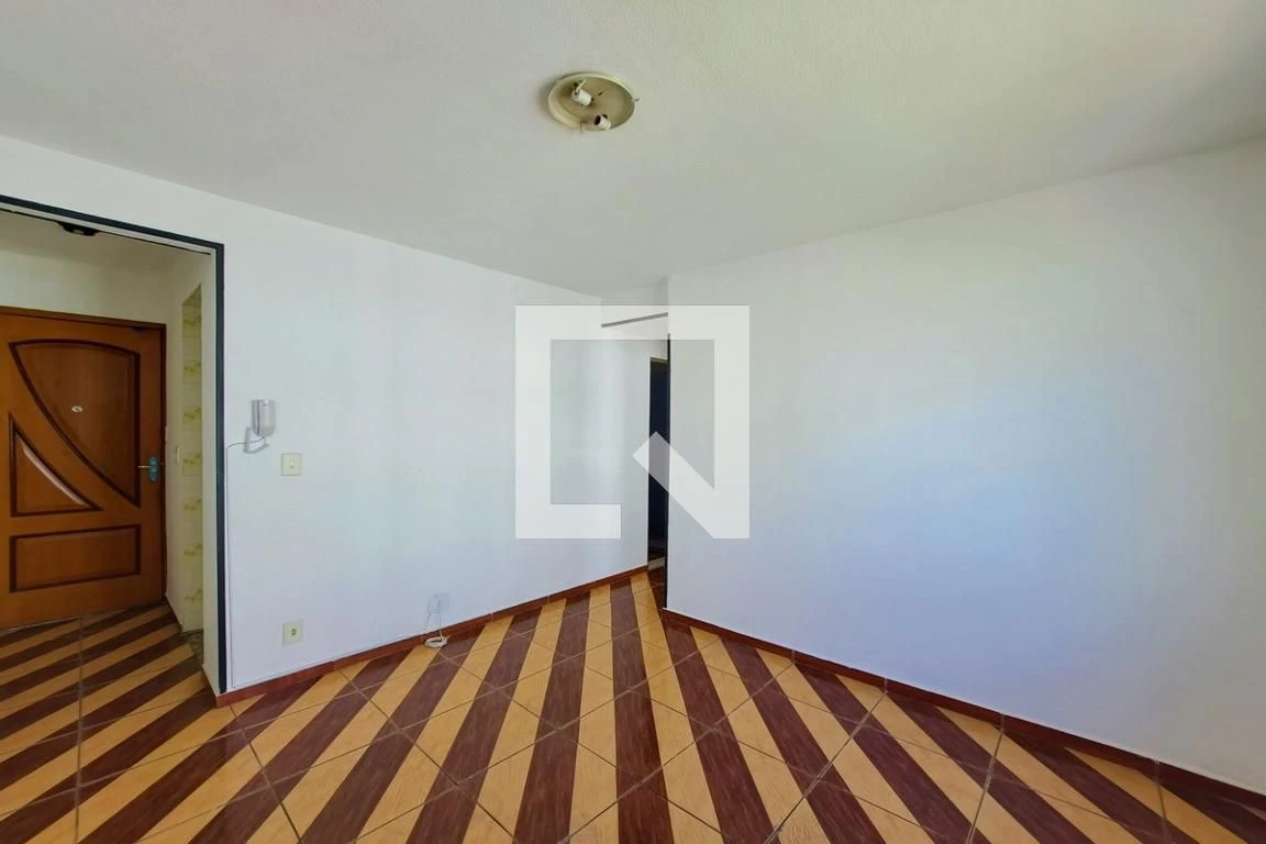 2-bedroom apartment in a building with a gym — photo 20
