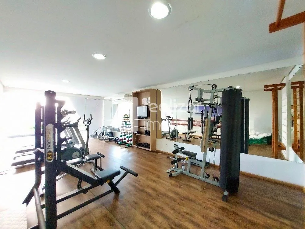 Квартира с 3 спальнями, suite и застеклённым балконом — photo 12