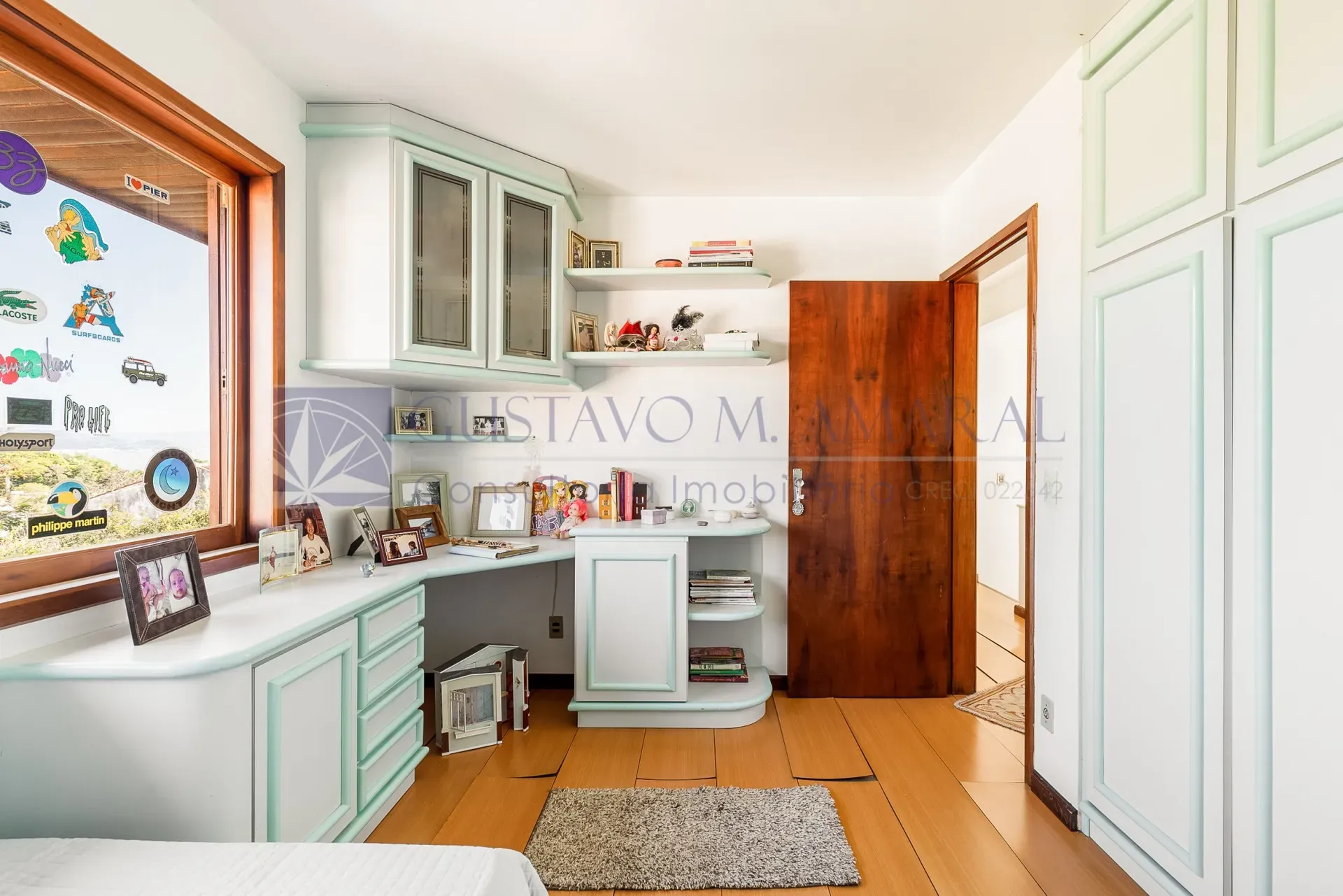 380 m² house with a bathtub and floor-to-ceiling windows — photo 18