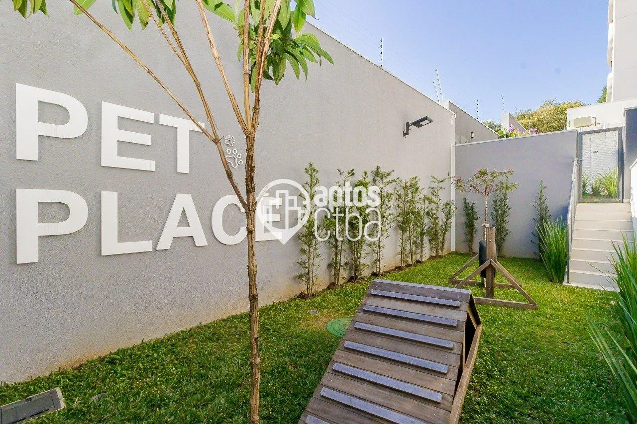 Glass-enclosed balcony in a 2-bedroom apartment, 81 m² — photo 18