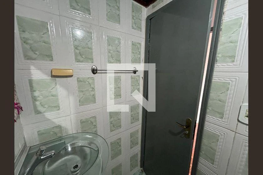 Unfurnished apartment with 2 bedrooms and gas water heater — photo 23