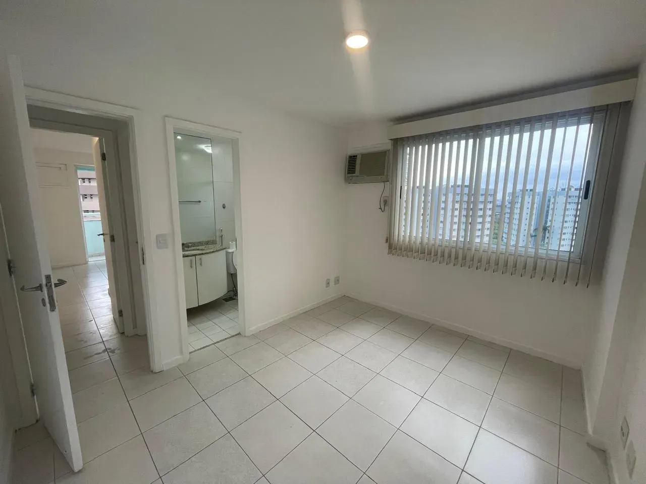 2-bedroom apartment in a building with a sauna — photo 17