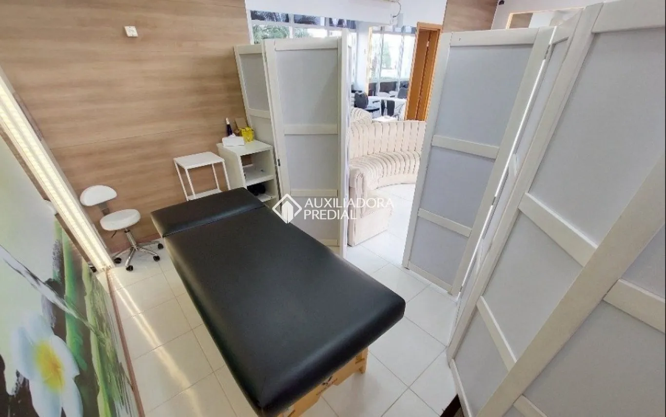 Apartment with open-plan kitchen and private garden — photo 39