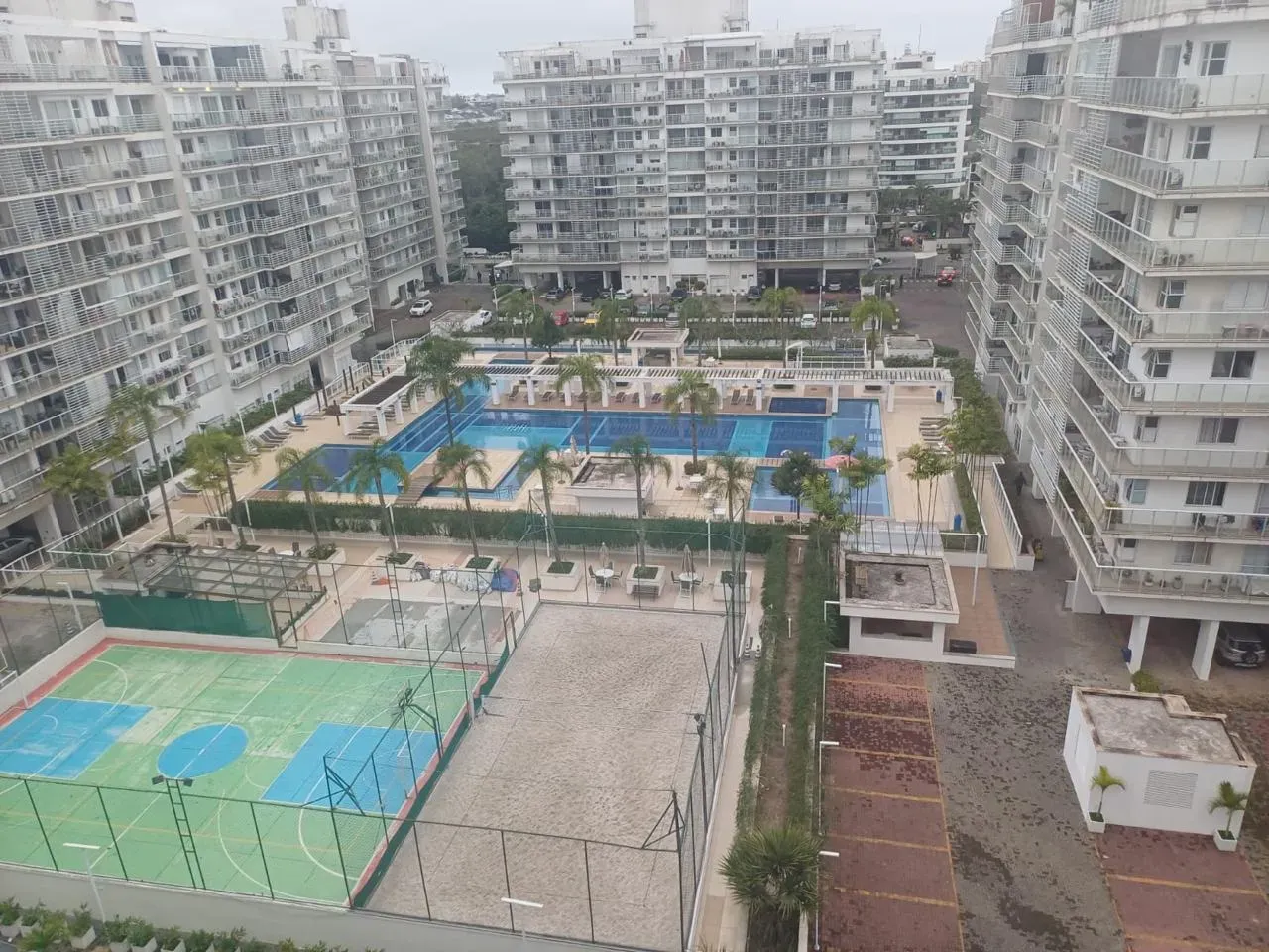 Apartamento com 4 quartos e 3 banheiros — photo 48