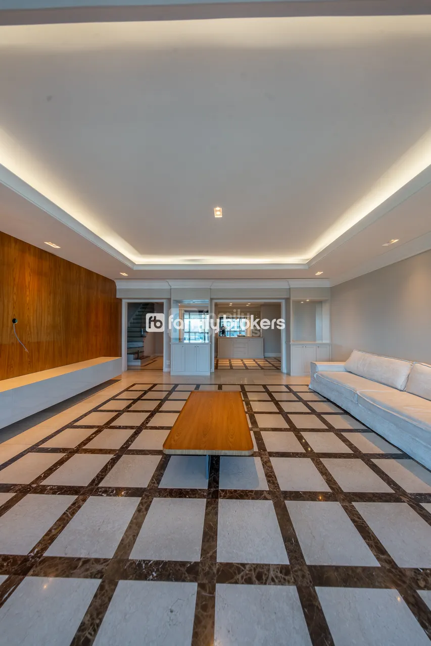 Мебльована дуплекс-квартира з 4 спальнями та 550 м² — photo 3