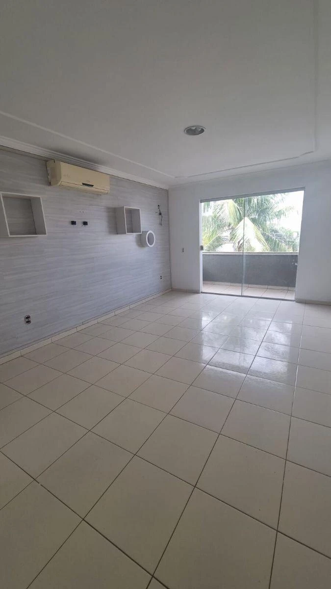 360 m² house with 4 en-suite bedrooms and 3 parking — photo 13