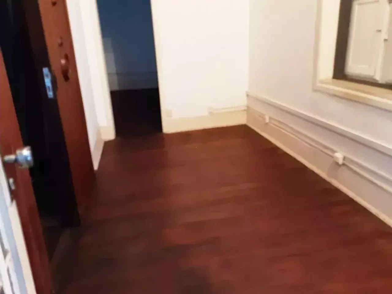 Commercial house with 1 bedroom and 1 bathroom — photo 19