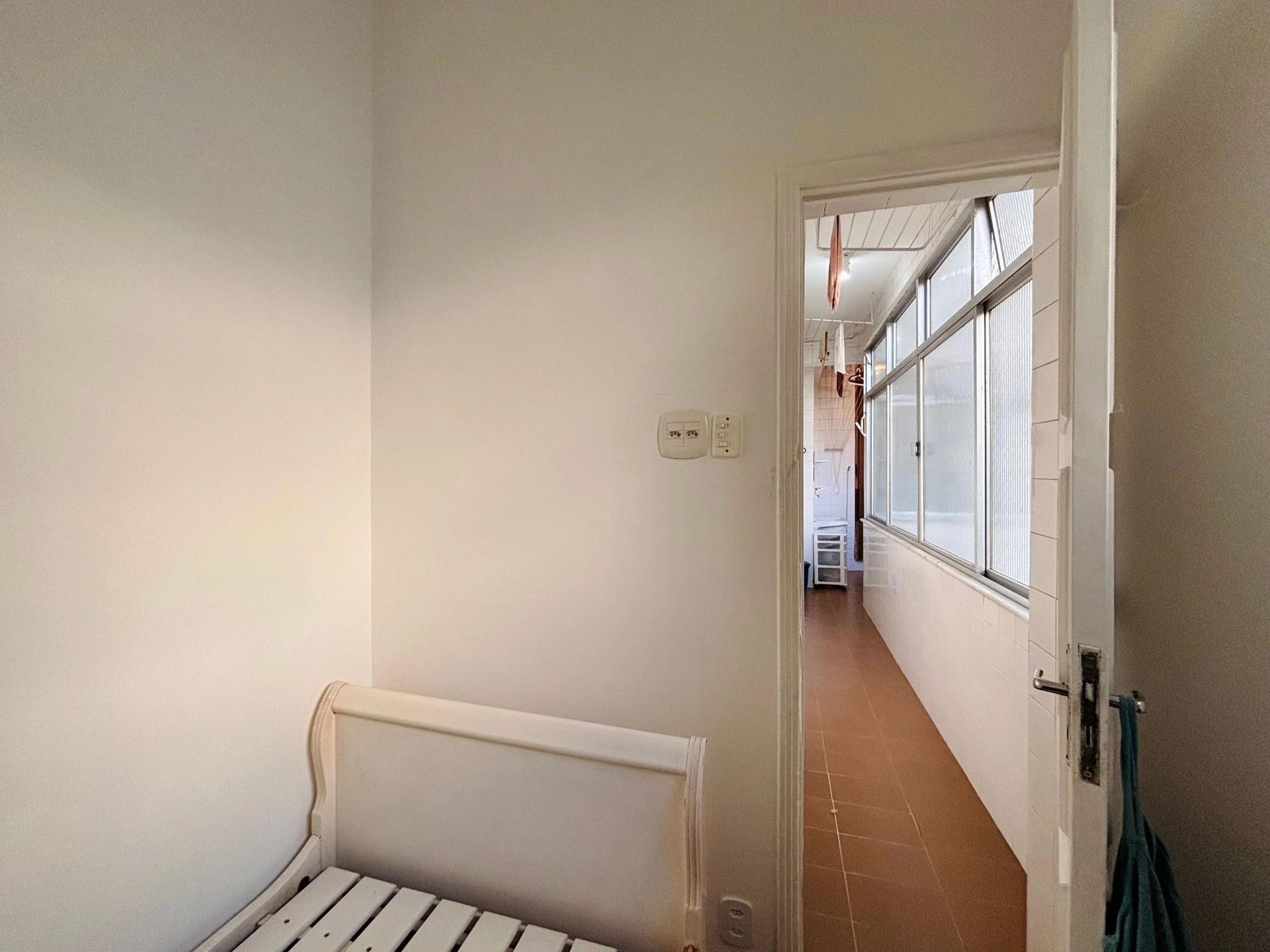 Apartamento mobiliado com 3 quartos e 2 banheiros — photo 24