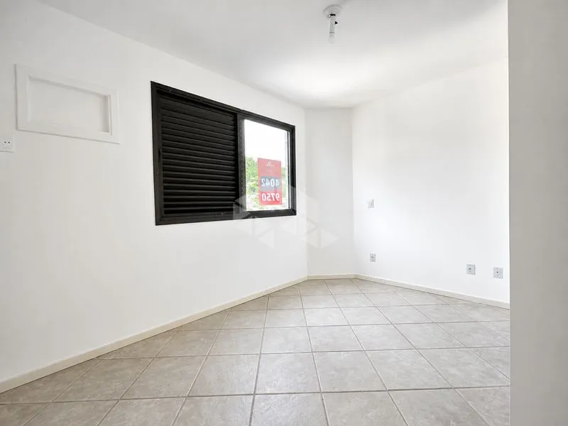 2-bedroom apartment with a water view in Florianópolis — photo 18