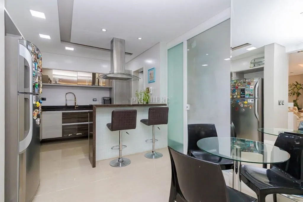 4 en-suite bedroom house with 5 parking spaces — photo 25