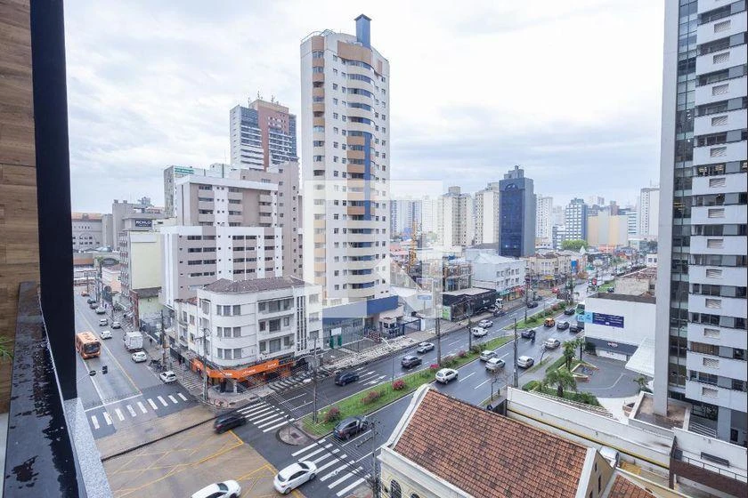 Furnished 1-bedroom apartment with 24 m² and floor-to-ceiling windows — photo 9