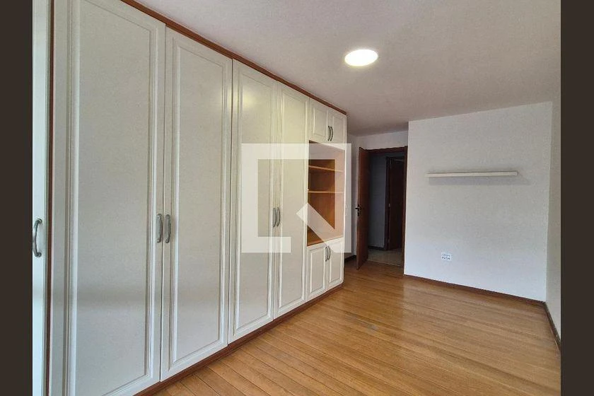 Rental apartment with 3 bedrooms and 208 m² — photo 7