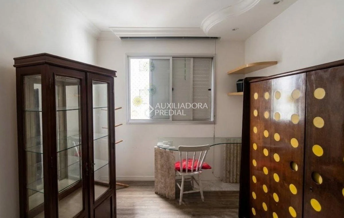 3-bedroom apartment with a washing machine — photo 22