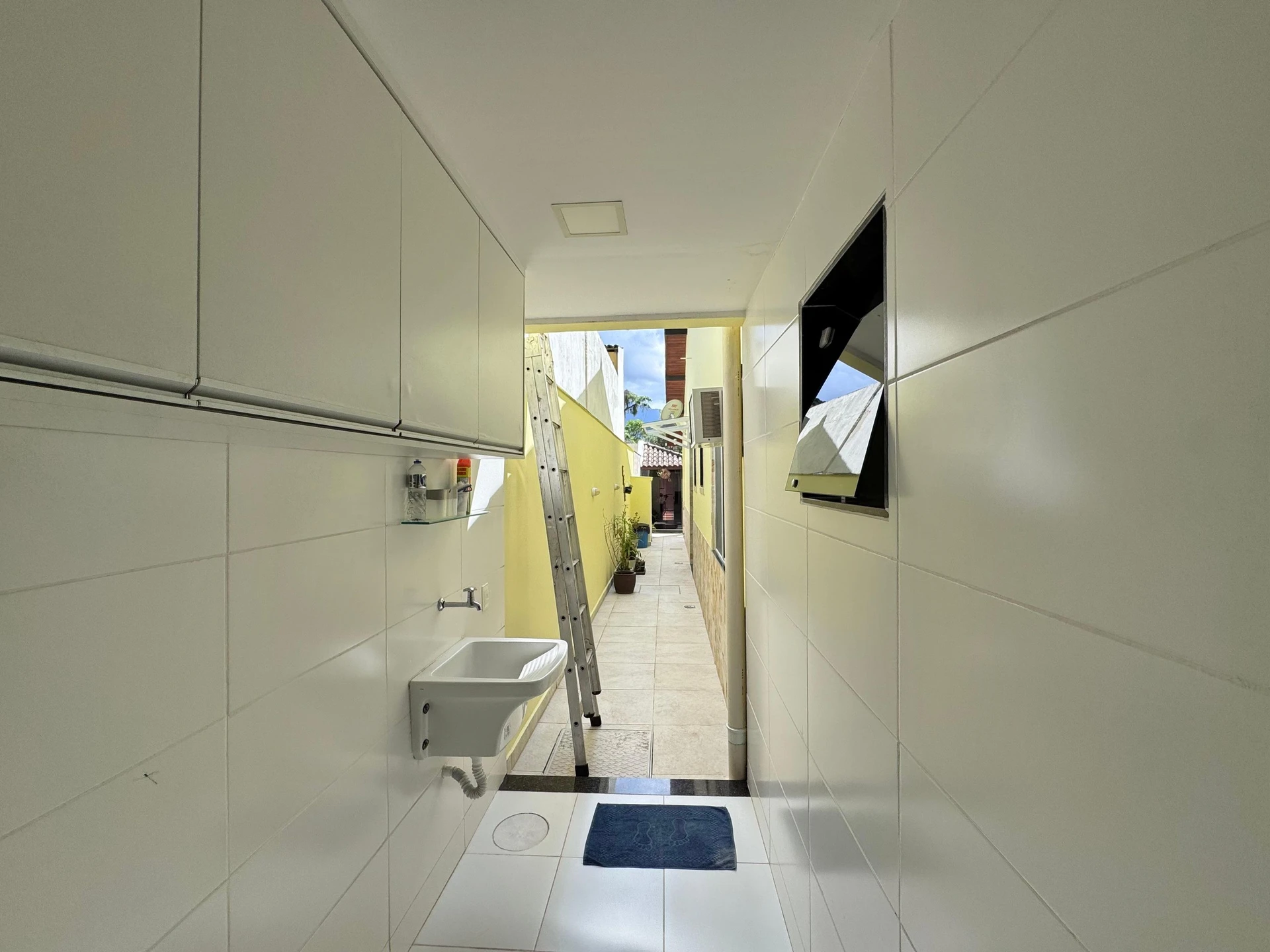 Apartamento amueblado de 4 dormitorios con jardín privado — photo 66